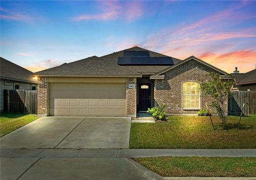 9422 English Oak Dr, Corpus Christi, TX, 78410-3747 | Card Image