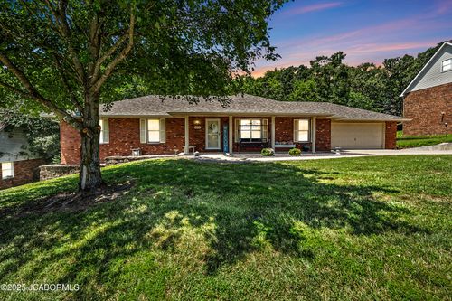 2016 Clara Dr, Jefferson City, MO, 65101-5516 | Card Image