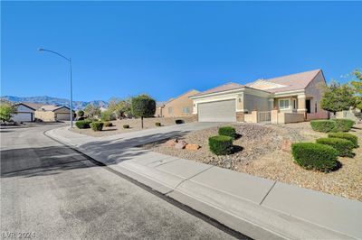 7644 Chaffinch Street, House other with 2 bedrooms, 1 bathrooms and null parking in North Las Vegas NV | Image 2