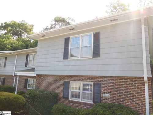 31 Summercreek Dr, Spartanburg, SC, 29307-3504 | Card Image