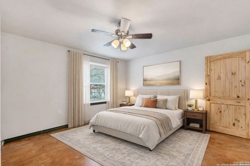 563 Misty Glen Dr, Canyon Lake, TX, 78133-2571 | Card Image