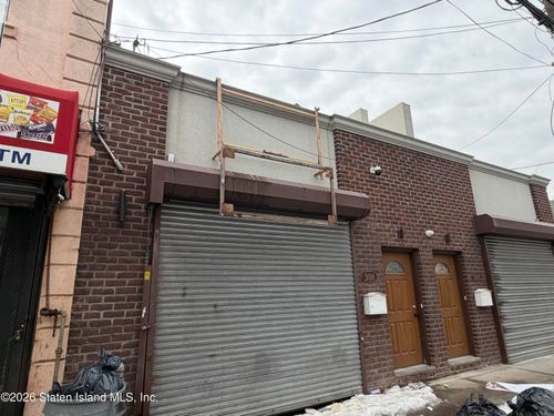 3018 Richmond Ter, Staten Island, NY, 10303-1302 | Card Image