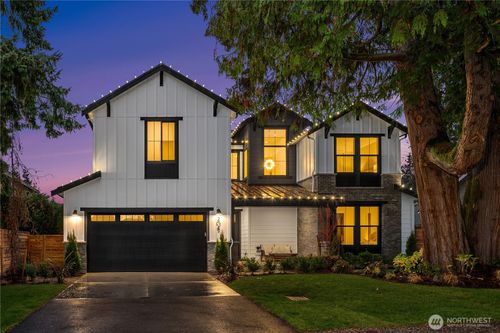 208 106th Ave Se, Bellevue, WA, 98004-6216 | Card Image