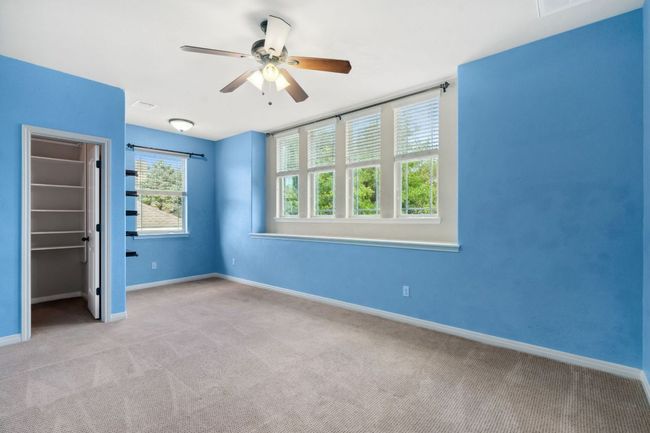Large secondary bedroom | Image 30