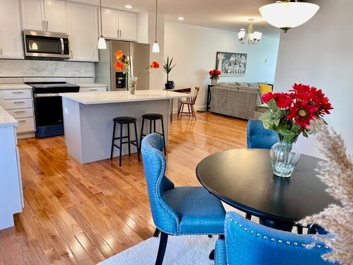 21-215 High St, Taunton, MA, 02780-3541 | Card Image