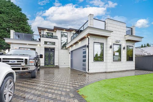 10861 142a St, Surrey, BC, V3R3L4 | Card Image