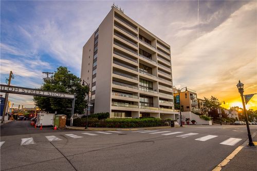 702-111 Grandview Ave, Mt Washington, PA, 15211 | Card Image