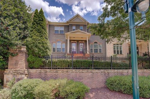 421 Alderwood Street, Atlanta, GA, 30328 | Card Image