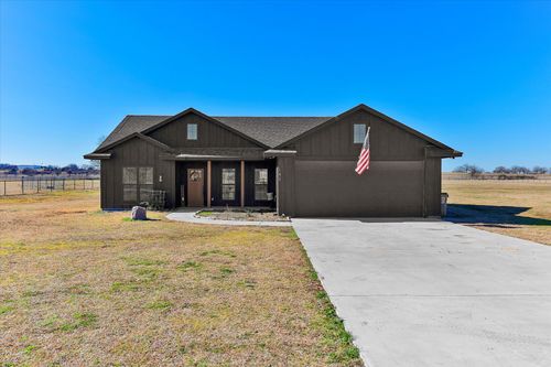 142 County Road 2630, Decatur, TX, 76234-7215 | Card Image