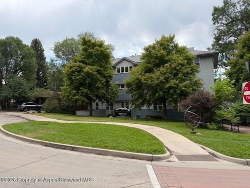 301-60 S 8th St, Carbondale, CO, 81623-1945 | Card Image