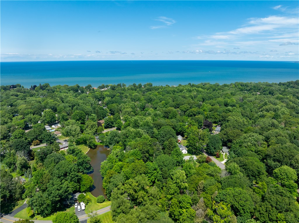 Residential Lease in Irondequoit 2