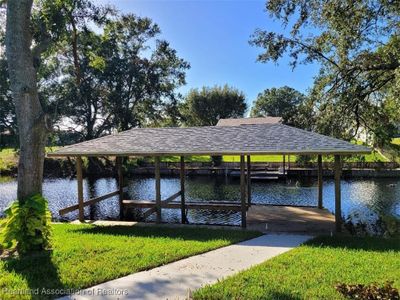 Your very own boat house with lift. | Image 3