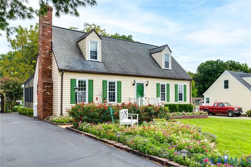 6496 Marie Ln, Mechanicsville, VA, 23111-3364 | Card Image