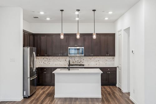 2215 Adena Springs Dr, Allen, TX, 75013-1209 | Card Image