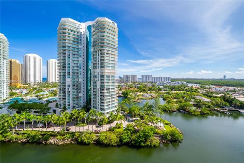 4-1208-300 Sunny Isles Blvd, Sunny Isles Beach, FL, 33160-5635 | Card Image