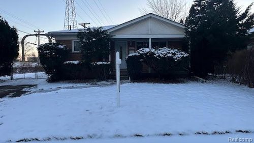 16207 Cleophus Ave, Allen Park, MI, 48101-2537 | Card Image