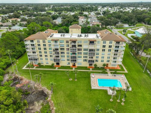 unit-402-9000 Commodore Dr, SEMINOLE, FL, 33776-1911 | Card Image