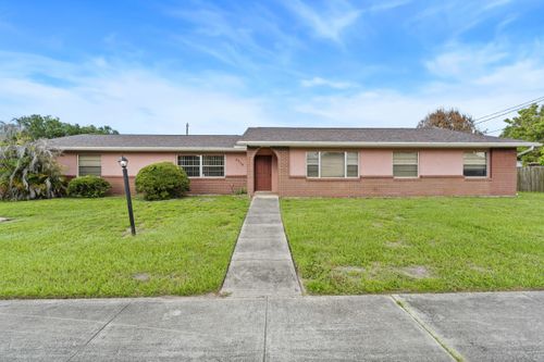 2710 Dove St, Fort Pierce, FL, 34982-5610 | Card Image