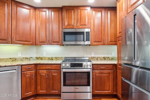 1214-5450 E Deer Valley Dr, Phoenix, AZ, 85054-8118 | Card Image