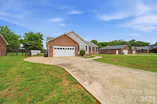 348 Palmer Cir, Rockwell, NC, 28138-6501 | Card Image