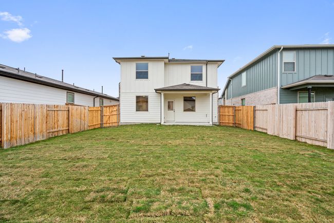 639 Backstays Loop, House other with 3 bedrooms, 3 bathrooms and 4 parking in Kyle TX | Image 14