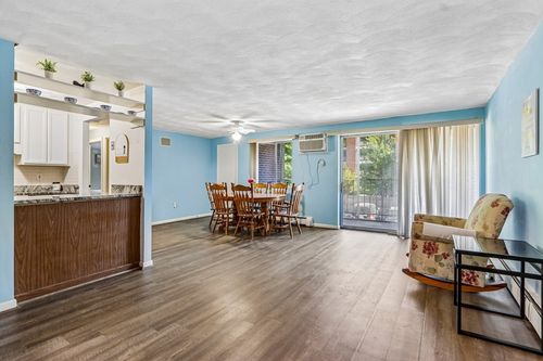 21b-64 Main St, Stoneham, MA, 02180-3381 | Card Image