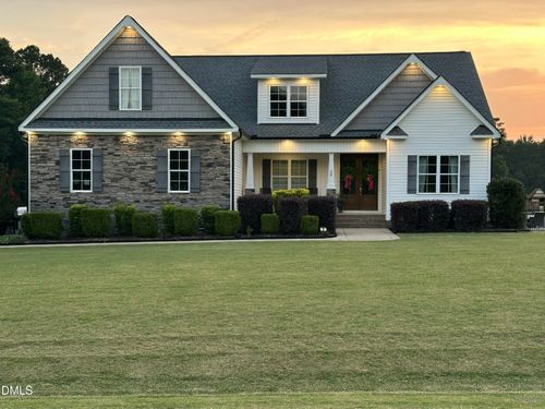 98 Spruce Dr, Benson, NC, 27504-5514 | Card Image