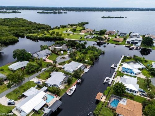 2153 Channel Way, NORTH FORT MYERS, FL, 33917-2513 | Card Image