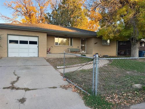 6690 Magnolia St, Commerce City, CO, 80022-2858 | Card Image