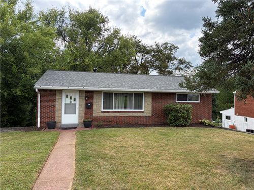 304 Millport Rd, West Mifflin, PA, 15122-2556 | Card Image