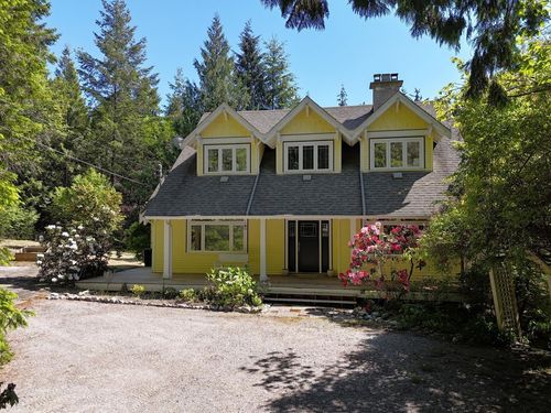 1397 Tanager Pl, Roberts Creek, BC, V0N2W1 | Card Image