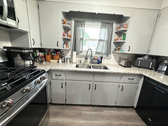 201 N Meyers Ave, House other with 4 bedrooms, 2 bathrooms and 2 parking in MILLEDGEVILLE IL | Image 21