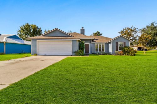1060 Yaupon Cove Dr, Onalaska, TX, 77360-6214 | Card Image