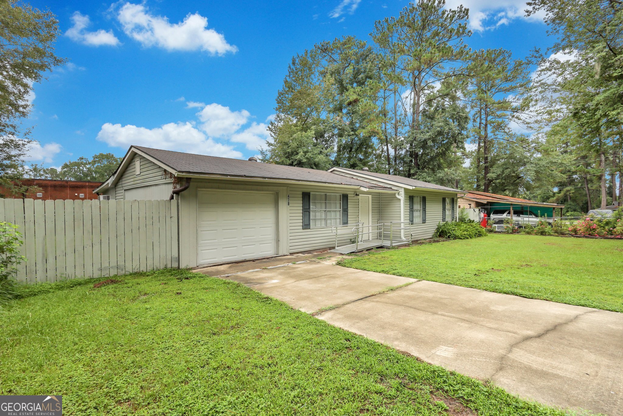 Dykes St, Hinesville, GA 31313