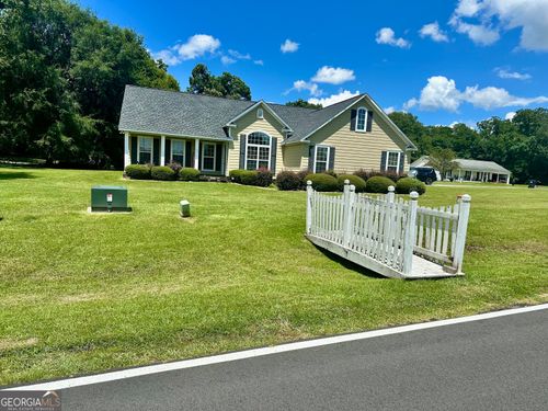 112 Manor Dr, Fitzgerald, GA, 31750-9066 | Card Image