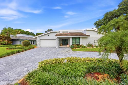 624 Lakewoode Cir W, Delray Beach, FL, 33445-4325 | Card Image