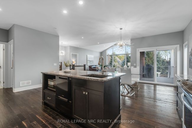 36 Hickory Ave, House other with 3 bedrooms, 3 bathrooms and 4 parking in Saint Davids ON | Image 11