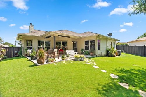 813 Lacey Oak Cir, Marble Falls, TX, 78654-4170 | Card Image