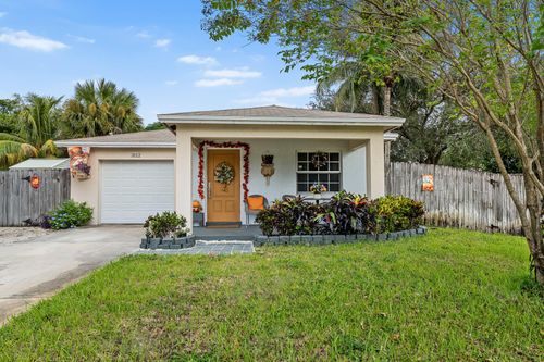 3112 Ne 17th Ave, Pompano Beach, FL, 33064-6701 | Card Image