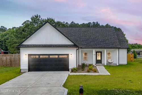 309 Belgian Ct, Richlands, NC, 28574-8462 | Card Image
