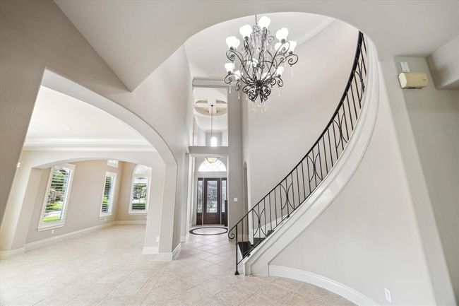 5215 Eagle Pointe Ct, House other with 5 bedrooms, 5 bathrooms and 2 parking in Sugar Land TX | Image 5