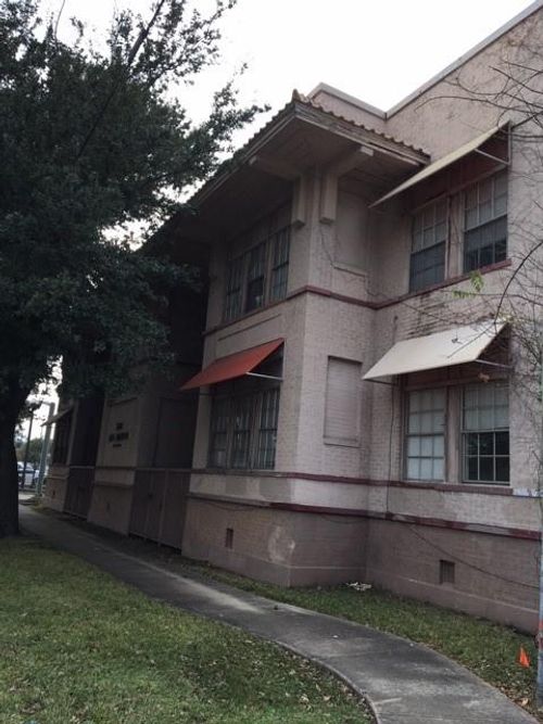 17-3118 San Jacinto Street, Houston, TX, 77004 | Card Image