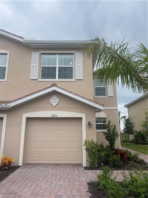 2833 Citrus St, NAPLES, FL, 34120-5712 | Card Image