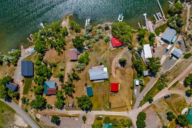1872 Beartooth Rd, House other with 3 bedrooms, 2 bathrooms and null parking in Wolf Creek MT | Image 12
