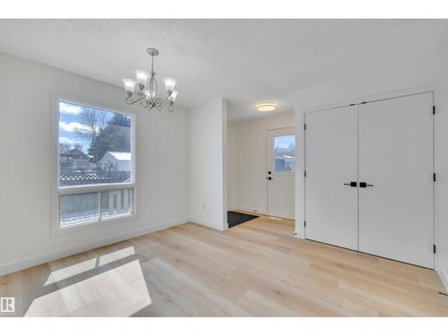 4712 49 Ave, Calmar, AB, T0C0V0 | Card Image