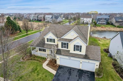 39W126 Revere House Ln, Geneva, IL, 60134-4802 | Card Image