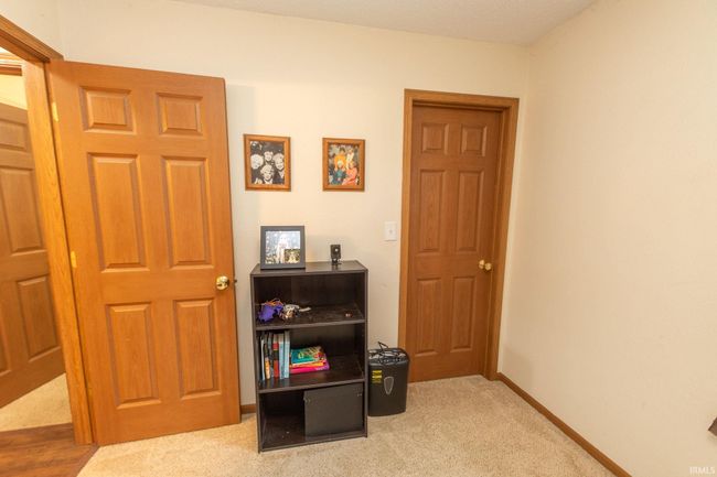 5530 W Cobblestone St, House other with 3 bedrooms, 2 bathrooms and null parking in Bloomington IN | Image 25