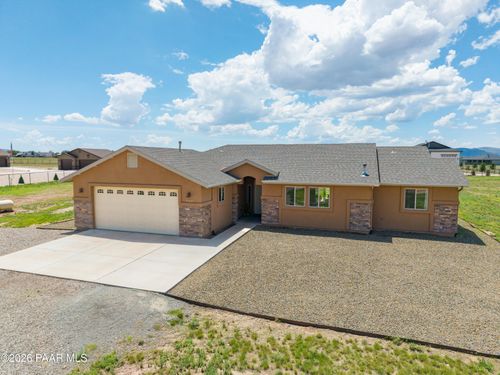 7315 E Gumtree Ln, Prescott Valley, AZ, 86315-4828 | Card Image
