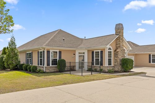 2419 Baskette Way, Chattanooga, TN, 37421-7615 | Card Image