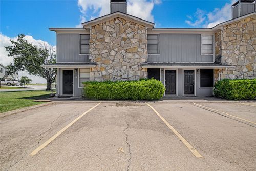 apt-b-1403 Courtney Pl, Cleburne, TX, 76033-7800 | Card Image